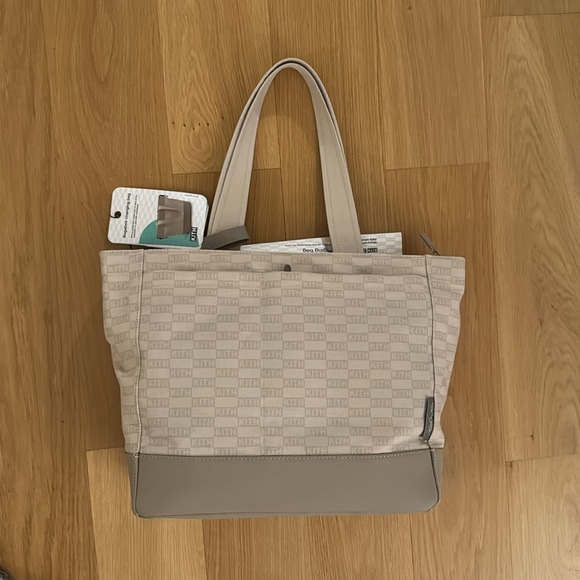 KITH for Bugaboo Changing Bag Diaper Bag - Picture 8 of 10